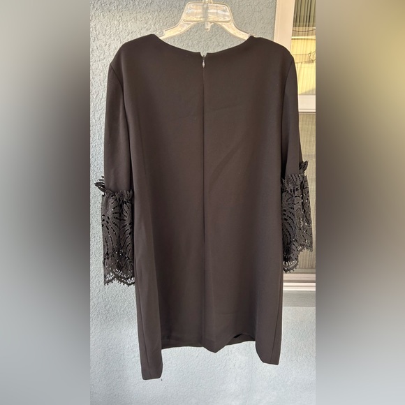 Tahari Black Lace Bell Sleeve Sheath Dress Size 16 Above Knee Cocktail Evening - Picture 4 of 8